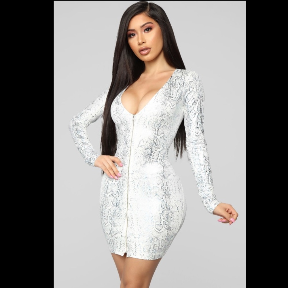 White snake print dress